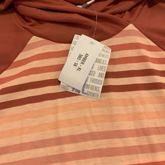 NWT LuLaRoe Amber Hoodie - XL - Picture 2 of 4